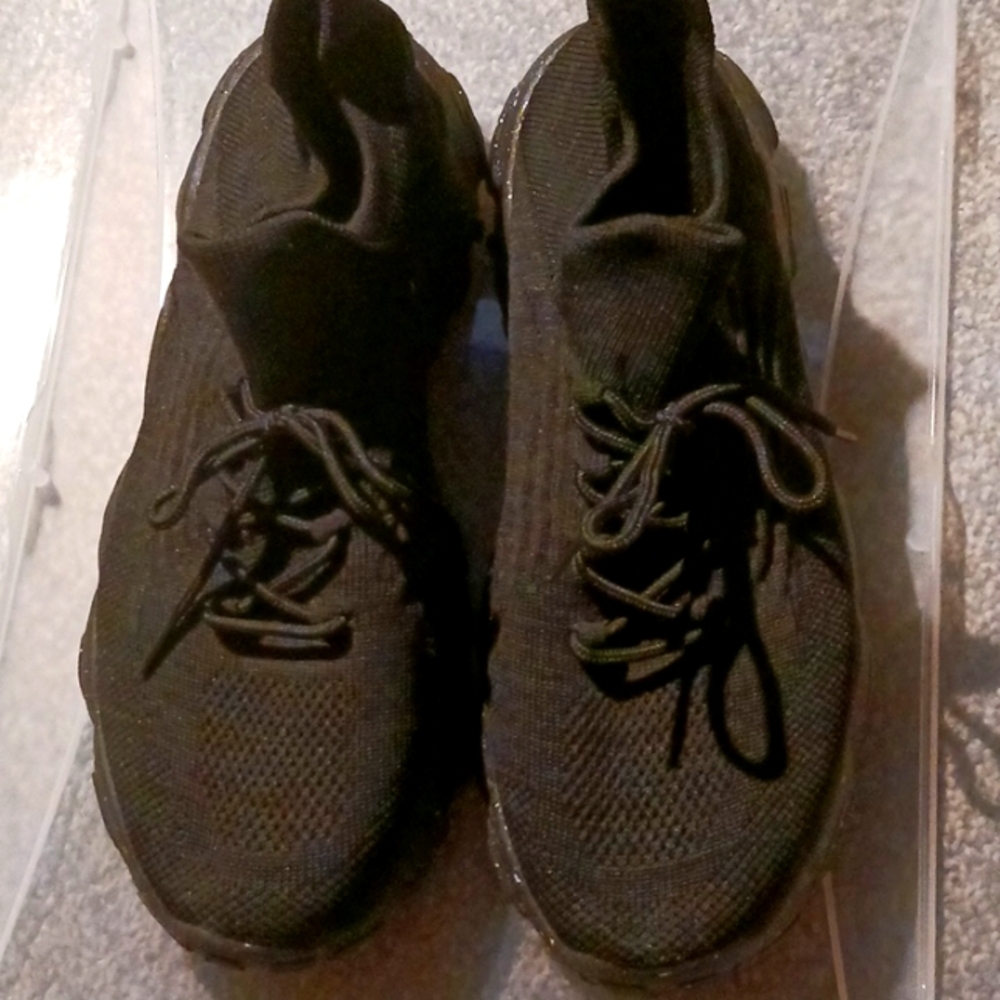 Black Casual Slide on Shoes w/ laces